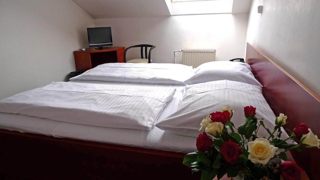 Balbin Hotel Prague Room photo